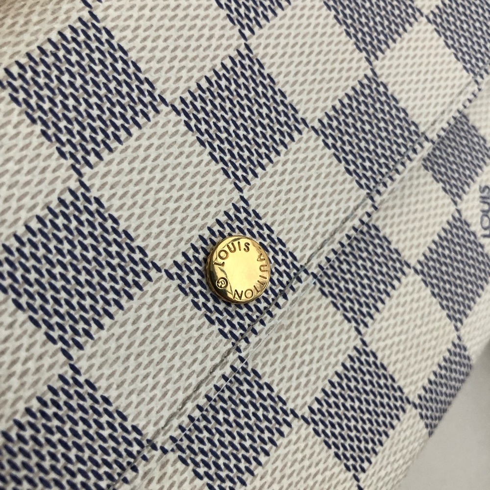 Louis Vuitton Sarah wallet